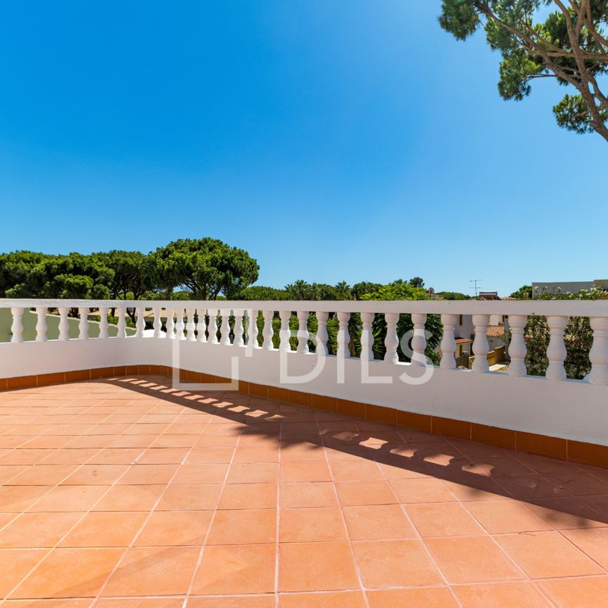 Moradia T4 com jardim e piscina, em Vilamoura, Algarve - Photo 1