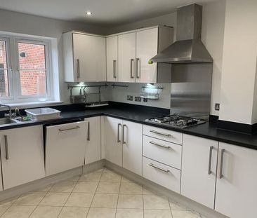 1 bedroom in a house share to rent - Photo 5