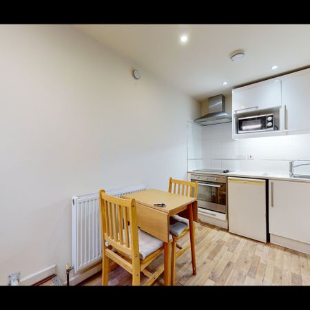 Studio Flat, London, NW2 - Photo 3