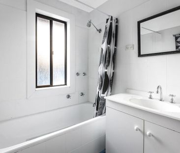 Inground Swimming Pool&excl; - Photo 6