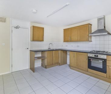 3 bedroom terraced house to rent - Photo 6
