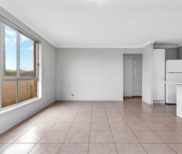 Situated on a cul-de-sac, Ready to Move-in! - Photo 1