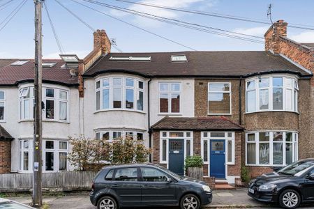 4 bedroom terraced house to rent - Photo 5