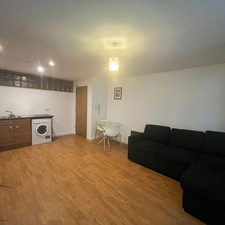 2 bedroom apartment to rent - Photo 1