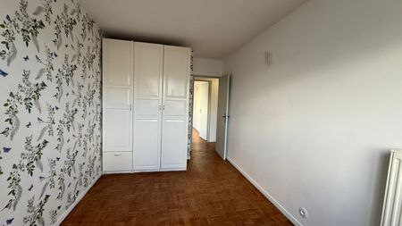Location Appartement 4 pièces 79m² - Photo 4