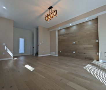 For Lease - 46 Valley Road, Whitchurch-Stouffville, Ontario - Photo 4