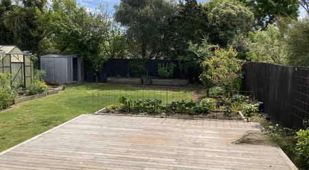 Charming Residence - Photo 3