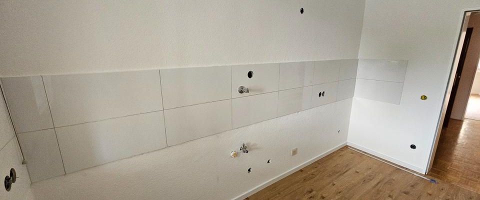 Erstbezug nach Sanierung: 3,5-Raum-Wohnung mit Balkon / Glasfaser - Foto 1