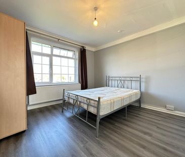 The Fairway, London, NW7 - Photo 5