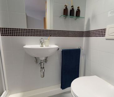 Room in a Shared Flat, Dundee St, EH11 - Photo 3