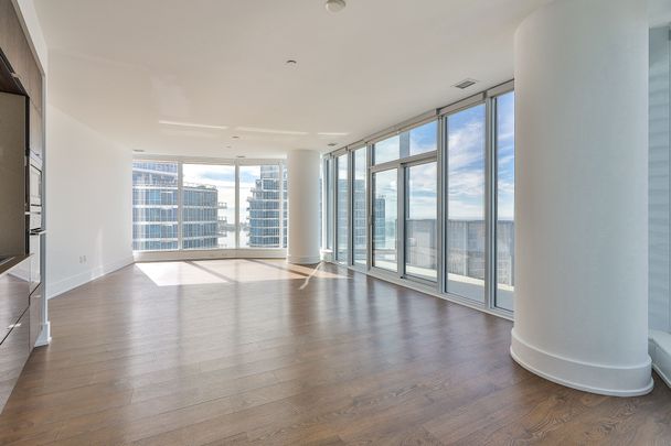 For Lease - 10 York Street Unit# 3410, Toronto, Ontario - Photo 1