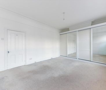 4 bedroom terraced house to rent - Photo 6