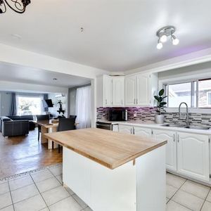 Grand 4 1/2 lumineux avec grande cour Saint-Hubert - Photo 2