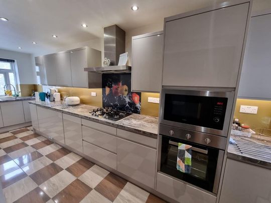 1 bedroom semi-detached house to rent - Photo 1