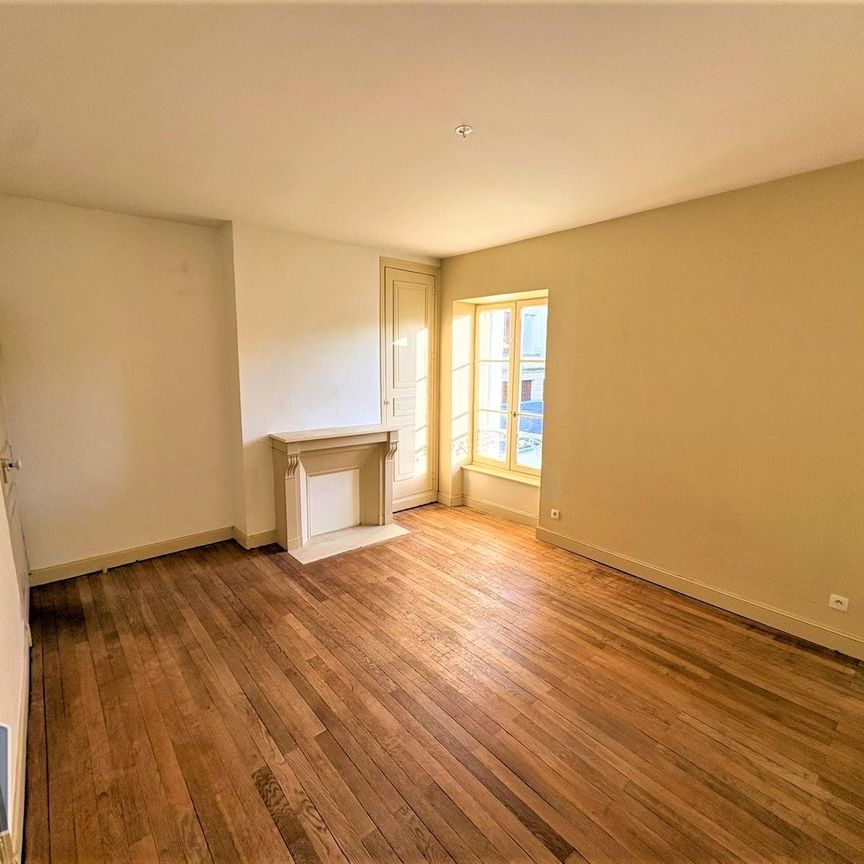 Location Appartement 4 pièces 104m² CHINON 37500 - Photo 1