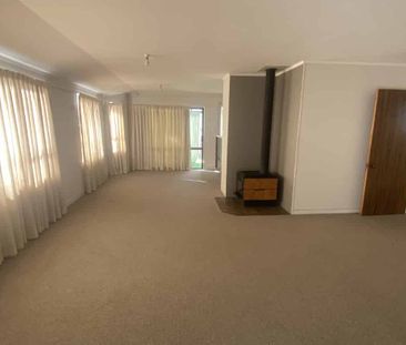 Karaka 3 bedroom house for rent - Photo 3