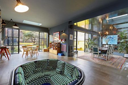6 bedroom semi-detached house to rent - Photo 4