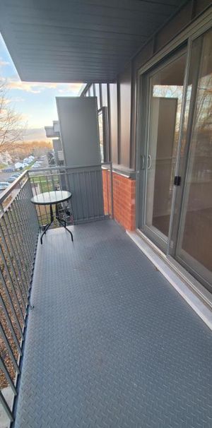 Place Mercier | Appartement 5 1/2 Neuf à Louer | 3 bedrooms for Rent | Candiac - Photo 1