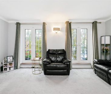 4 bedroom semi-detached house to rent - Photo 1