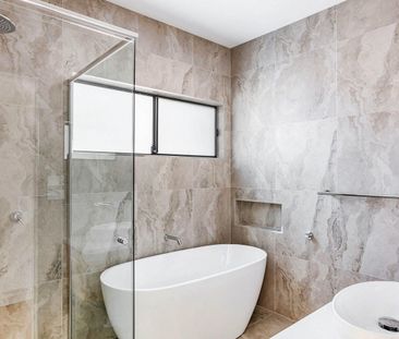 Stunning Near New 3 Bedroom Home - Photo 2