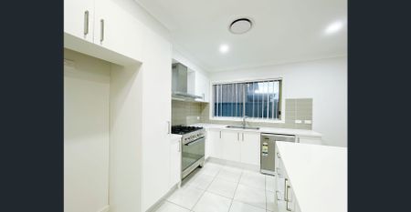 MODERN FAMILY HOME FOR LEASE! - Photo 5