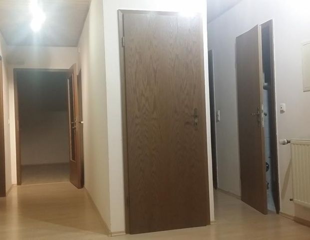 Weismain 5 Zimmer Wohnung Dachwohnung ab 01.Jan 26 zu vermieten - Foto 1