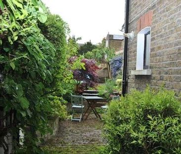 Kestral Avenue, London, SE24 - Photo 4