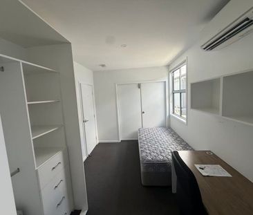 Student Accommodation - STUDENT ONLY! Walking distance to UQ. - Photo 4