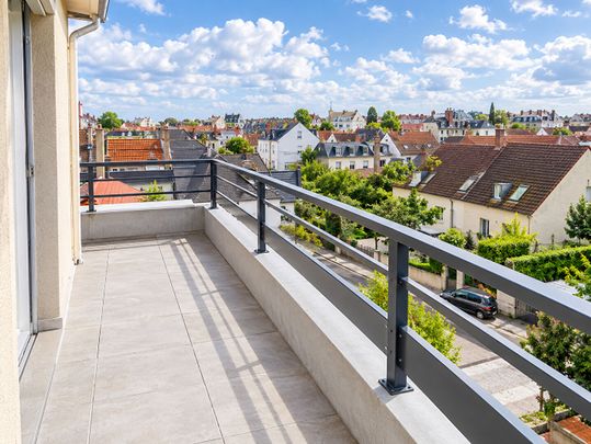 Studio- terasse-Le petit Clamart- 16m2 - Photo 1