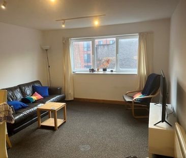 2 Bed Flat, Argyle Road, BS2 - Photo 1