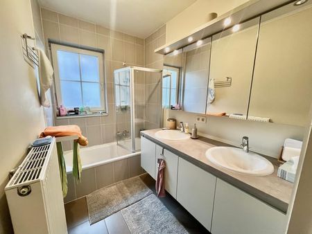 Appartement te huur - Foto 2