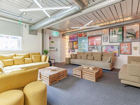 Studio to rent - Photo 1