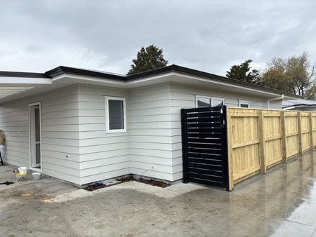 Brand new two-bedroom townhouse - Photo 4