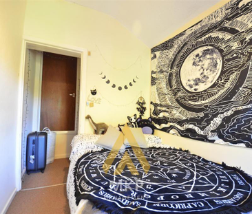 4 bedroom end of terrace house to rent - Photo 5