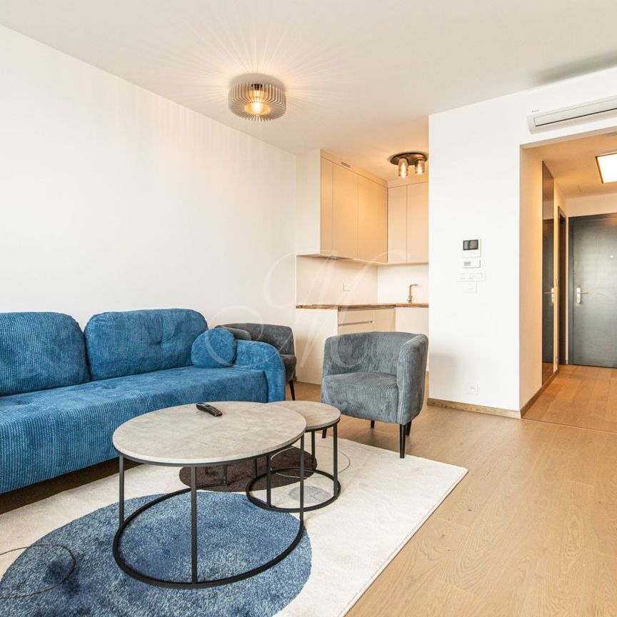 METROPOLITAN │Výnimočný 2i byt s terasou na 34. posch v Eurovea TOWER – Fotografia 1