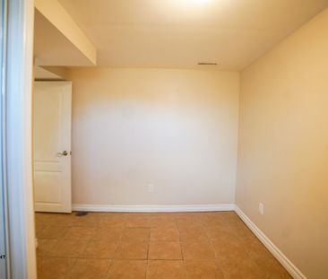 Lower Unit - Photo 2