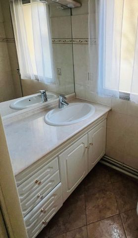 Location Appartement 2 pièces 49m² - Photo 5