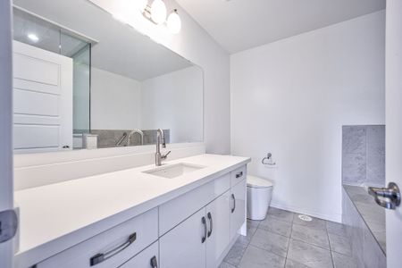 For Lease - 3073 George Savage Avenue, Oakville, Ontario - Photo 5