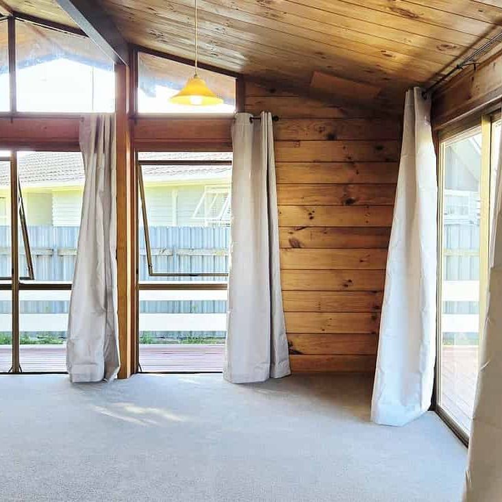 Cozy Family Living in a Kid Friendly Neighbourhood - Photo 1