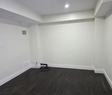 For Lease - 26 Openbay Gardens Unit# basement, Brampton, Ontario - Photo 5