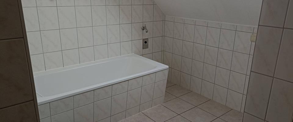 Charmante Maisonettewohnung mit Balkon in Mühlhausen/Thüringen - Foto 1