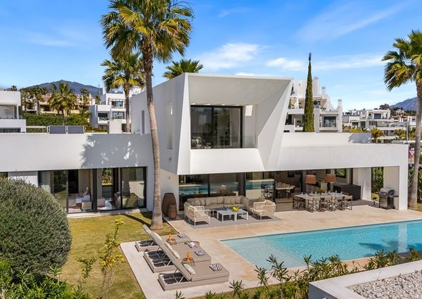 4 bedroom luxury Villa for rent in El Paraíso, Andalusia