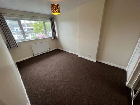 3 bedroom terraced house to rent - Photo 2