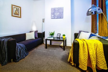 🧐 Spacious En-Suite nr MediaCity Room 2 - Spacious Ensuite Double - Photo 2