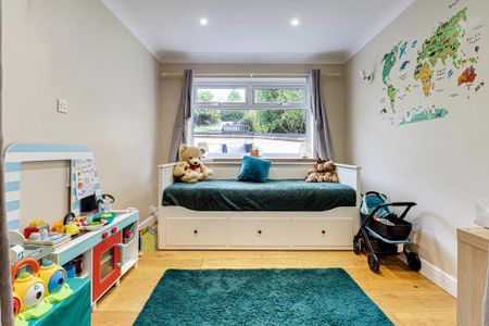 3 bedroom semi-detached house to rent - Photo 3