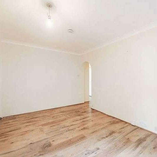 Charlton Lodge, Temple Fortune Lane, Temple Fortune, NW11 - Photo 1