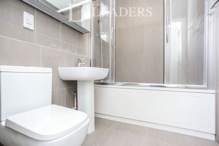 1 bedroom apartment to rent Great Suffolk Street, London, SE1 - Photo 2