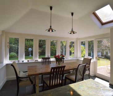 4 bedroom semi-detached house to rent - Photo 2