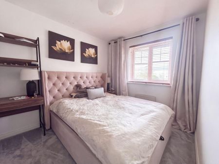 4 bedroom detached house to rent - Photo 5