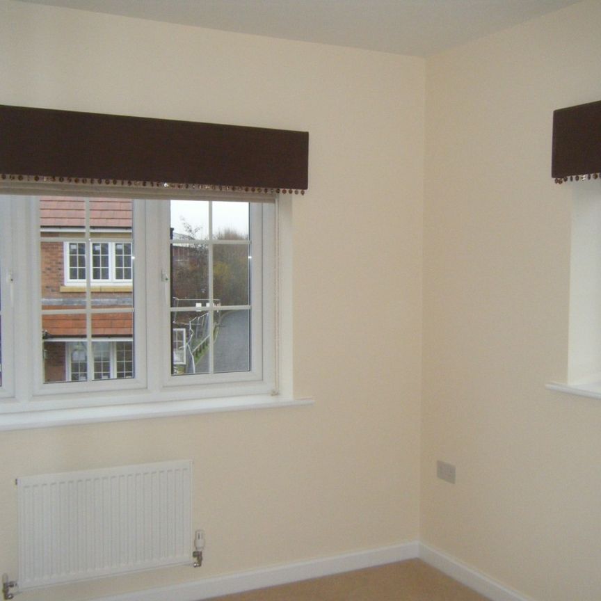 River View, Newark, Nottinghamshire, NG24 - Photo 1